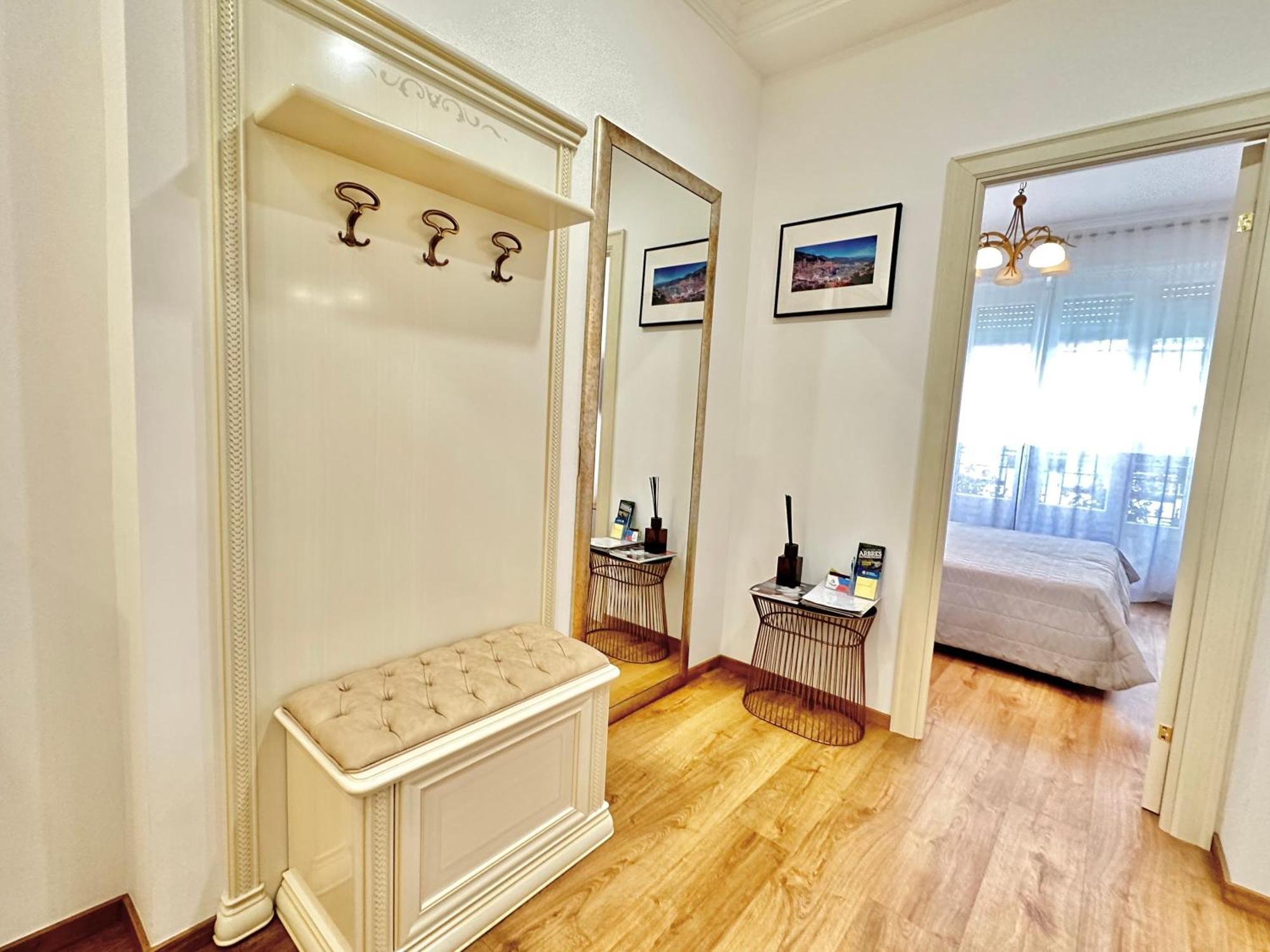 Luxe Hugo Negresco Apartment Ница Екстериор снимка